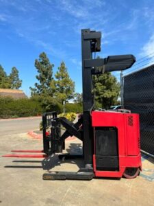 RAYMOND 3000LB REACH FORKLIFT – Miramar Forklift