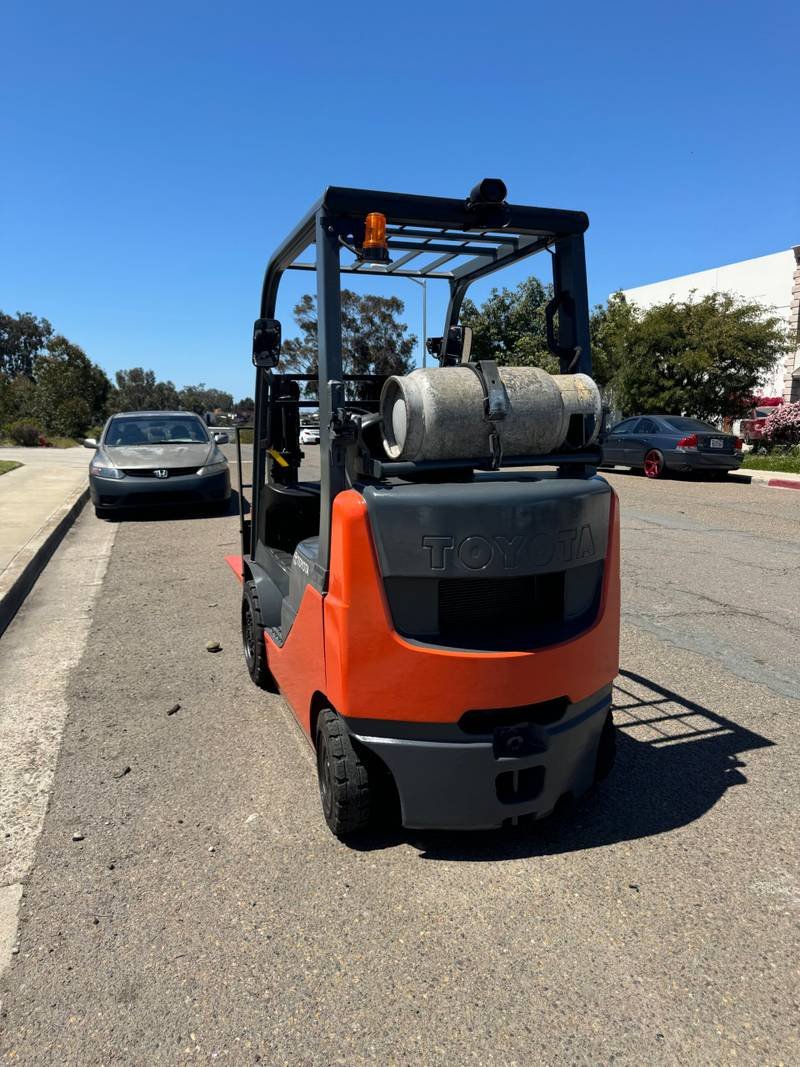 TOYOTA 4000LB CAPACITY PROPANE FORKLIFT - Image 6