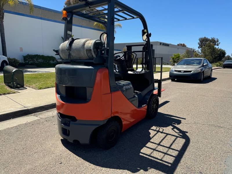 TOYOTA 4000LB CAPACITY PROPANE FORKLIFT - Image 5