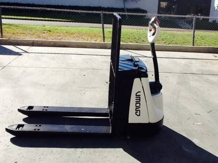Crown WP2040-45 Electric Pedestrian Pallet Jack Lift